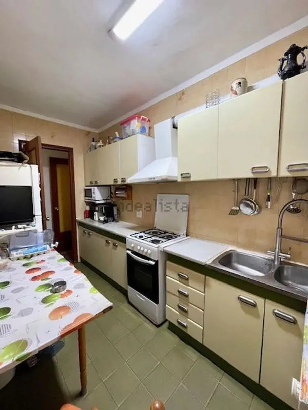 Köök - Apartment with Balcony in Tres Forques