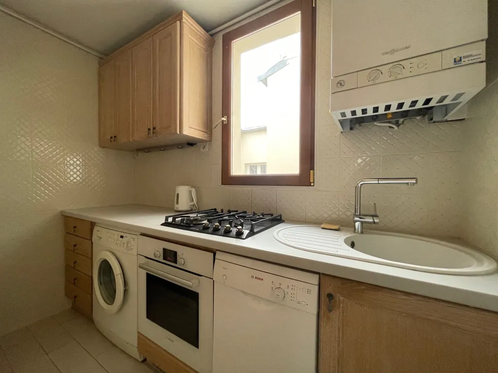 Köök - Furnished Flat with Garden View in Paris 17ème