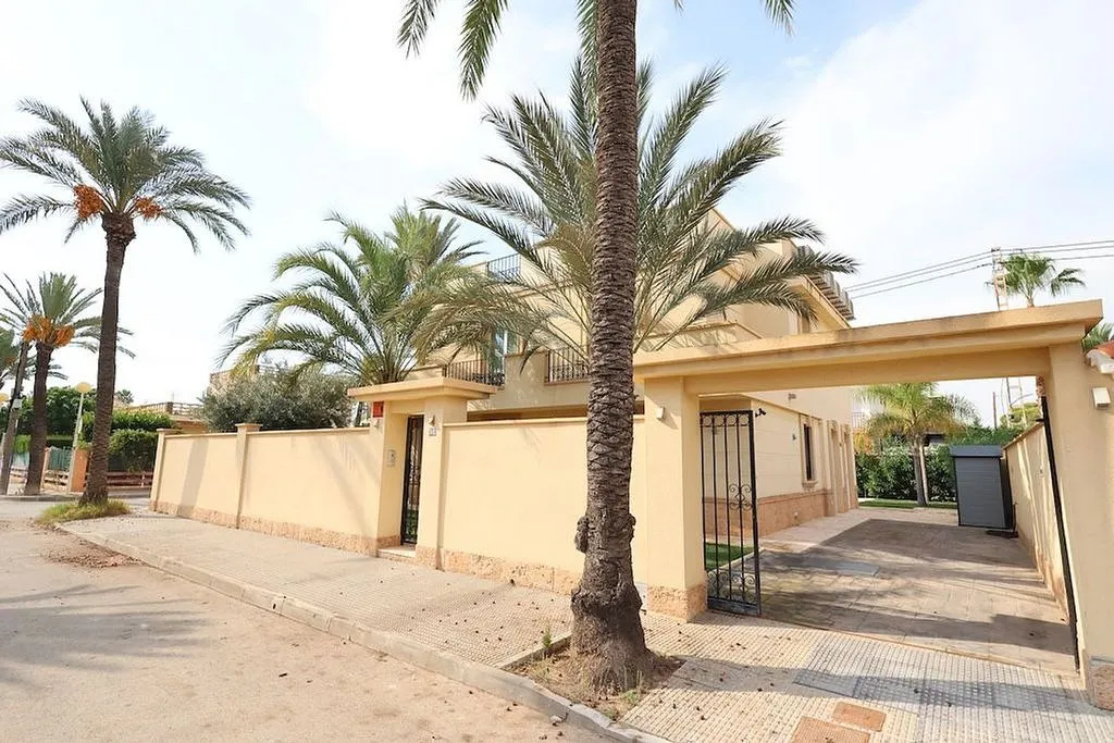 Extérieur - Modern Chalet with Private Pool in Cabo Roig
