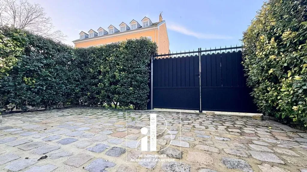 Extérieur - Appartement Duplex avec Cour Privative à Fontainebleau