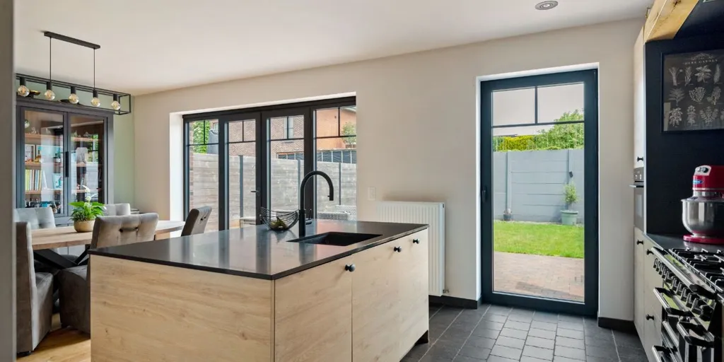 Köök - Nearly Net-Zero House with Garden in Hoevenen