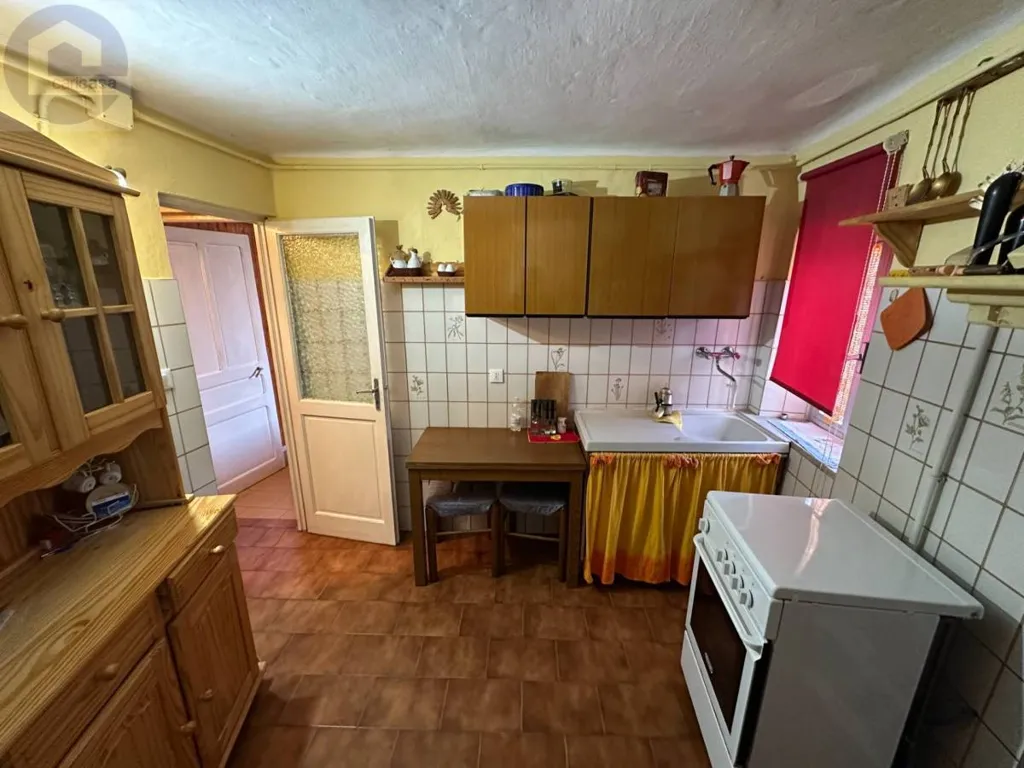 Kitchen - Historic House with Terrace in Pietrabruna