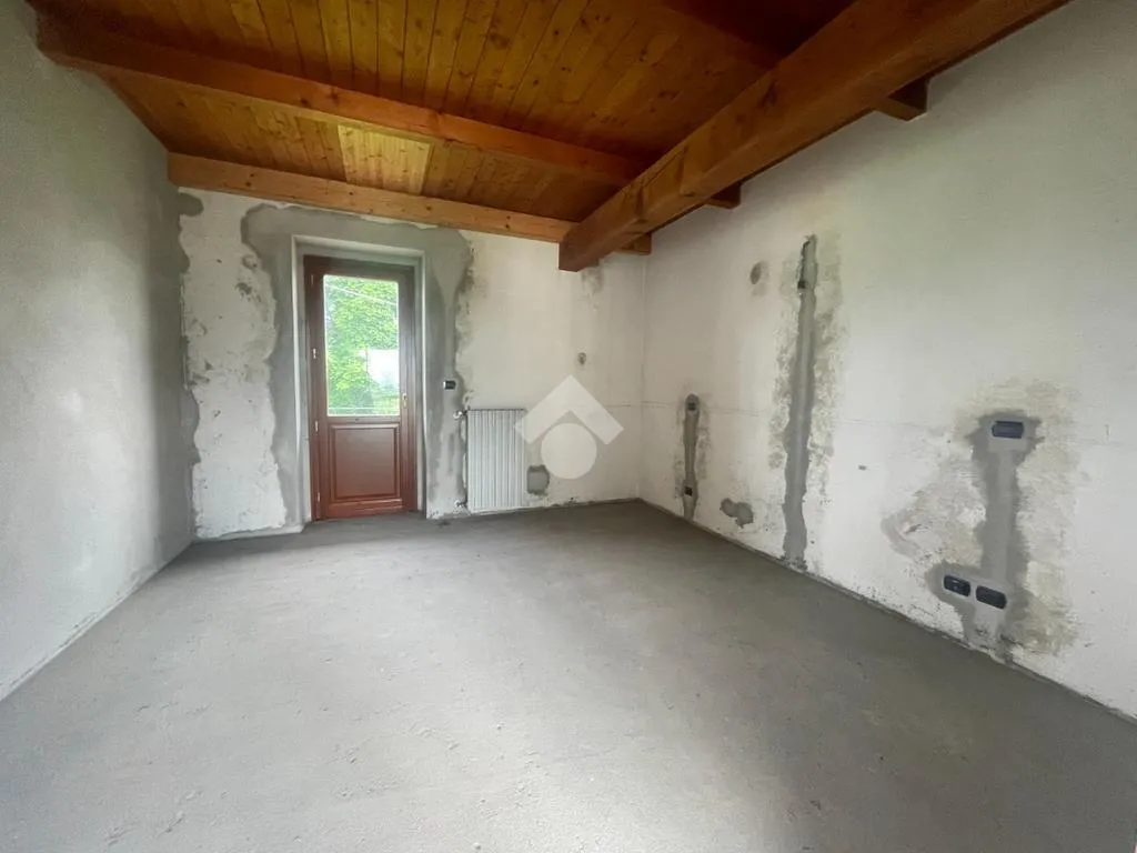 Toad - Semi-detached House with Panoramic View in Cavour