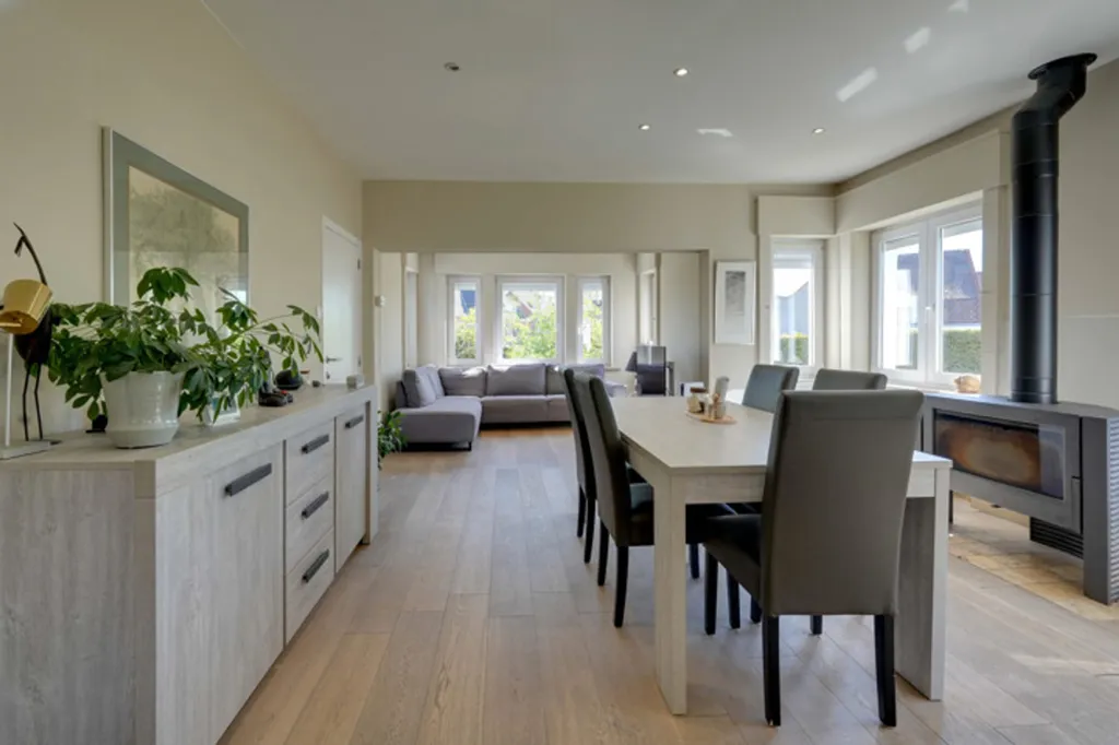 Salle à manger - Villa Pleine de Caractère avec Jardin à la Coquinie