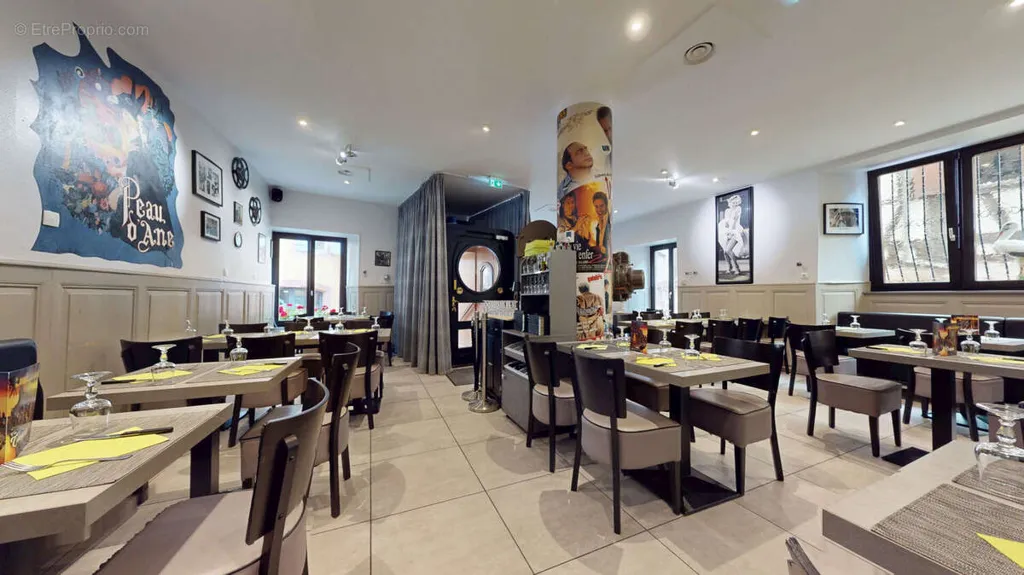 Söögituba - Restaurant with 70m² Dining in Sélestat