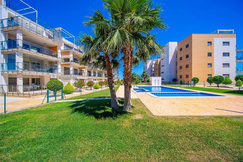 Bassein - Penthouse with Pool in Campos de Golf