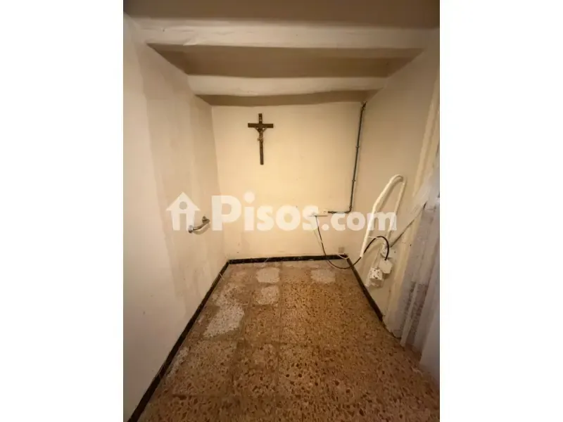 Salles de bain - Maison 6 pièces à ES