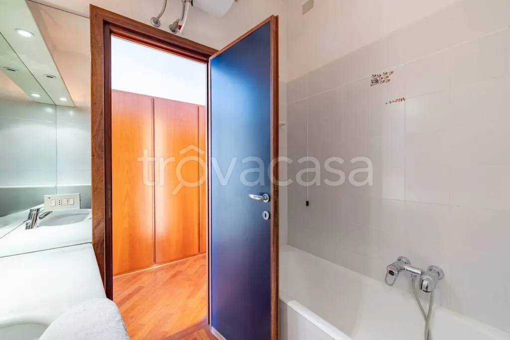 Bagni - Luxury Flat with Seafront Balcony in Bordighera