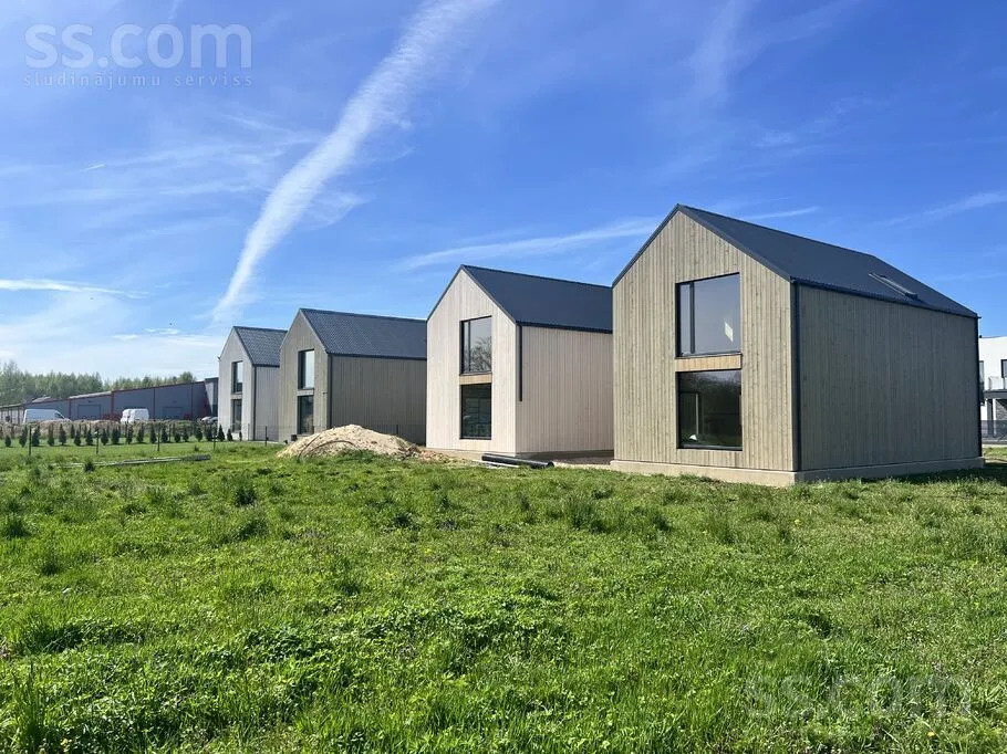 Extérieur - Scandinavian Style Duplex House in Mārupe