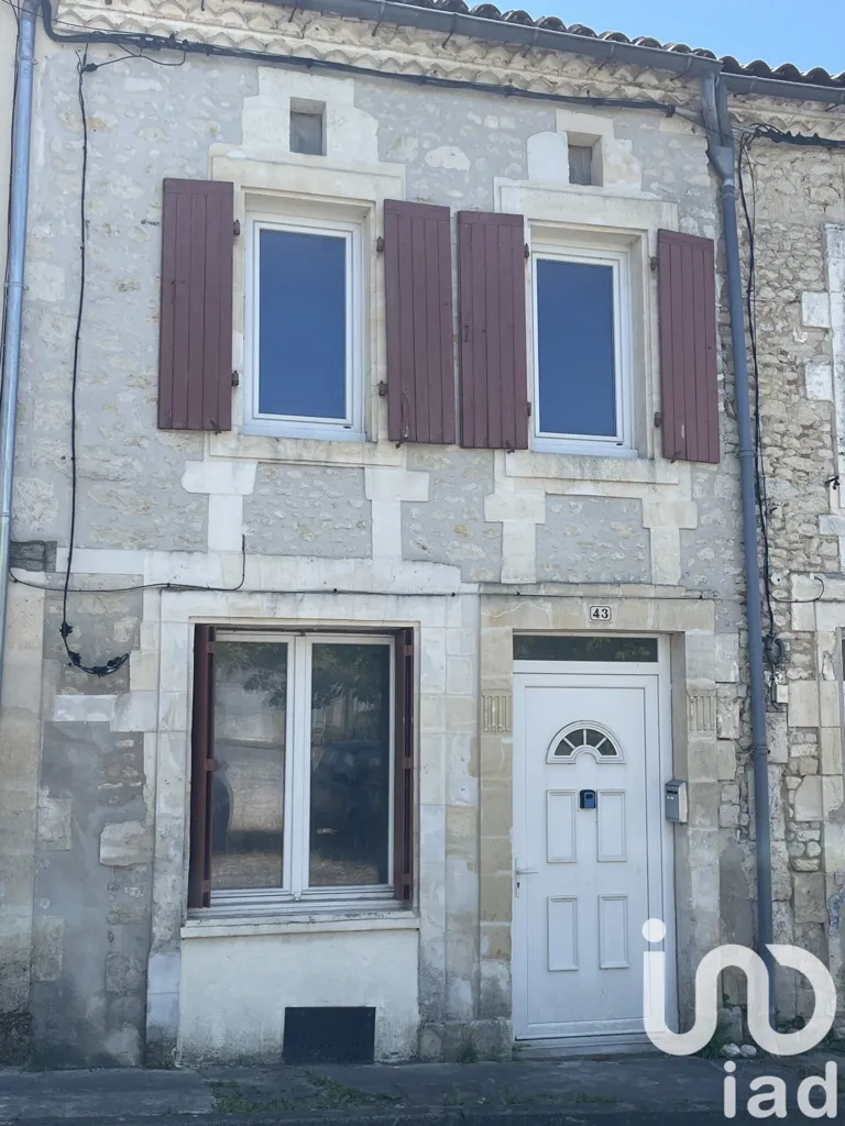 Extérieur - Maison à Rénover au Centre de Baignes
