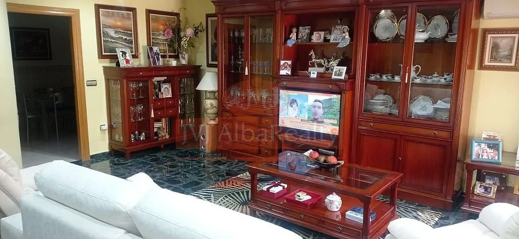 Elutuba - Terraced House with Garden in Albacete Alto de los Molinos