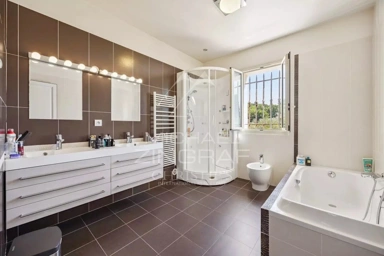 Salles de bain - Villa avec Oliviers près d'Opio