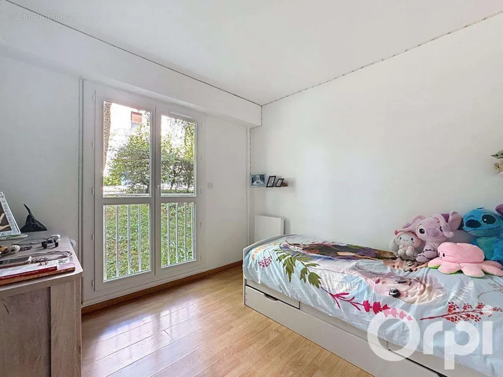 Chambres - Appartement F4 clés en main avec parking aux Ulis