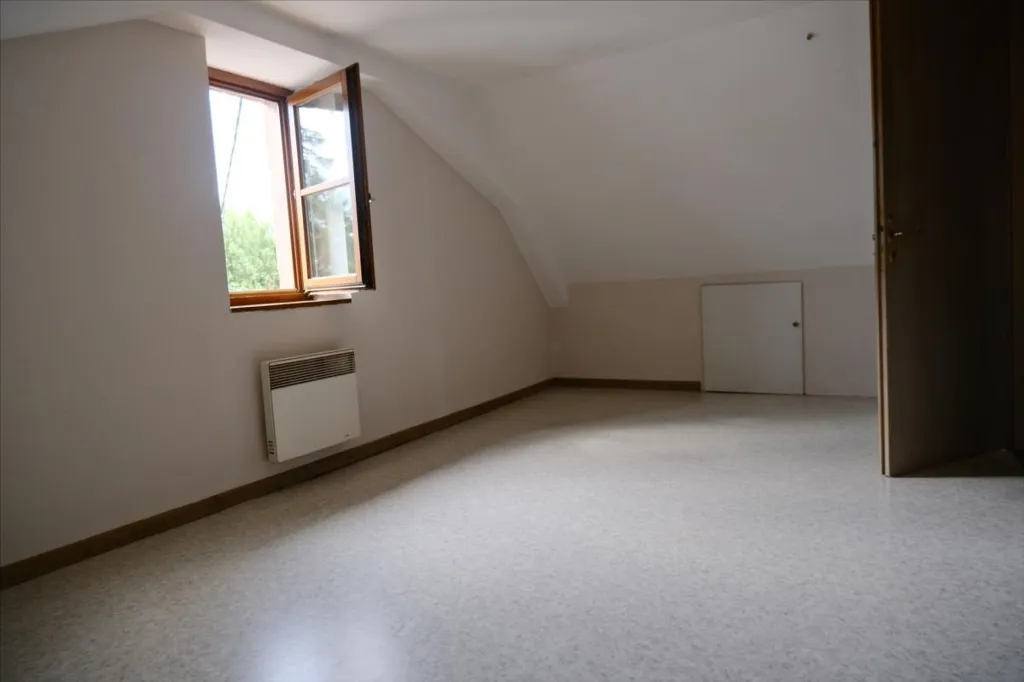 Rooms - F2 Flat with Parking in Bollwiller