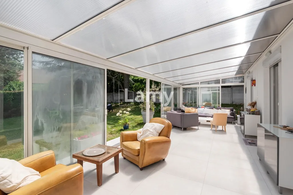 Terrazza - Restored Mansart Villa with Garden in RER C Zone