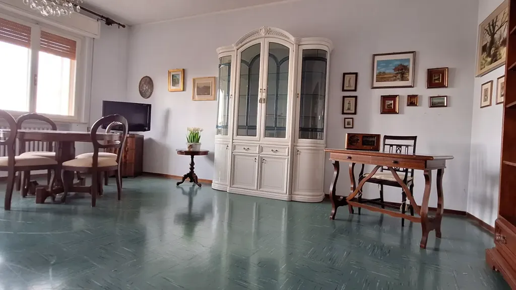 Salle à manger - Apartment with Balcony in Ancona