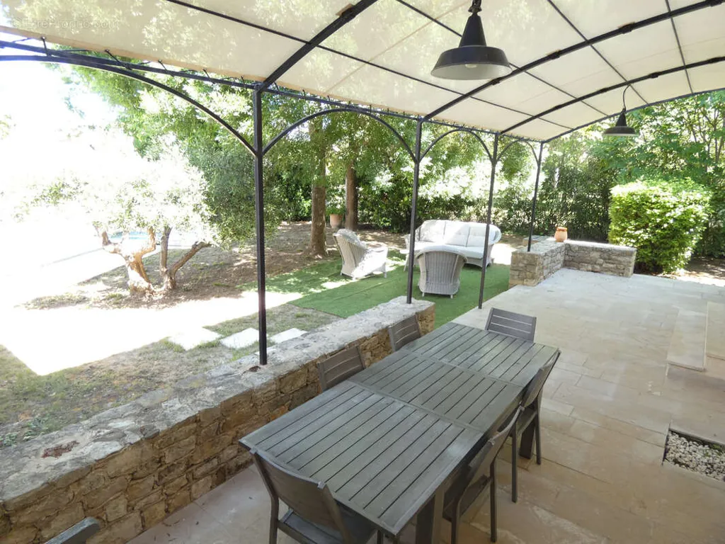 Terrass - Renovated House with Pool in Saint Chaptes