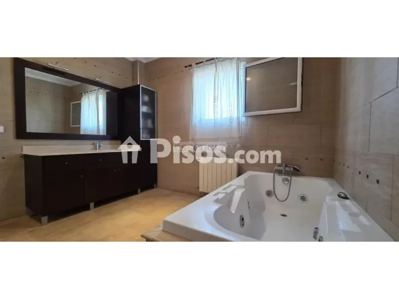 Vannitoad - Chalet with Pool in Oliva Pueblo
