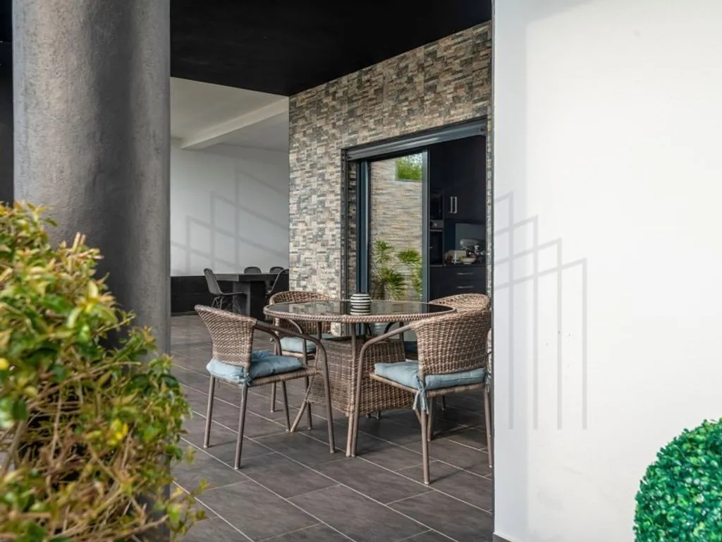terrace_patio
