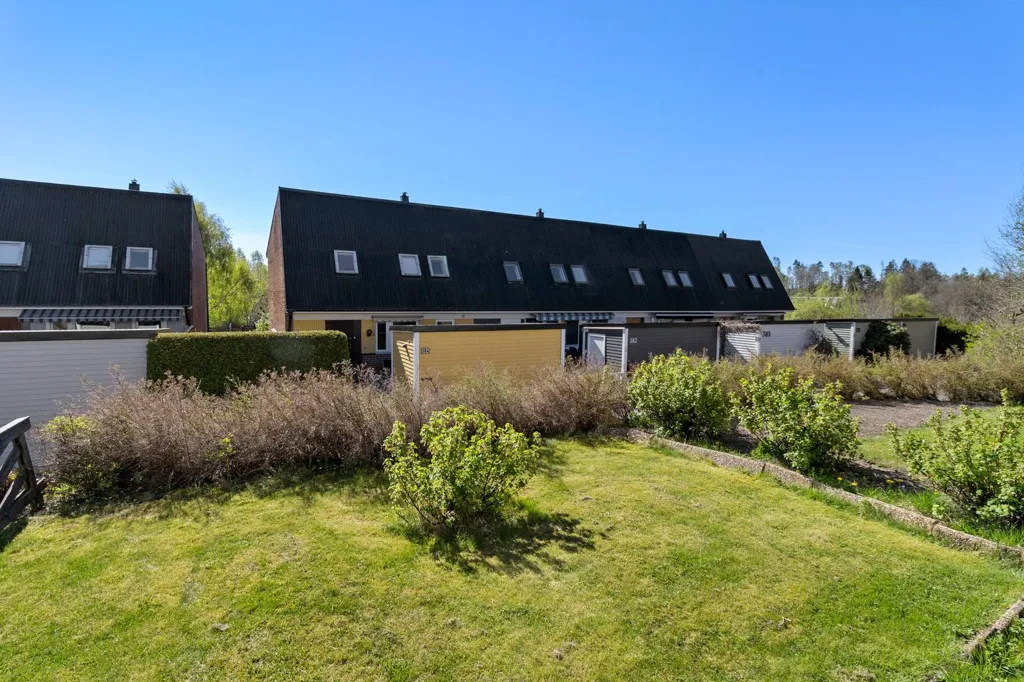 5-toaline maja asukohas Trollhättans kommun