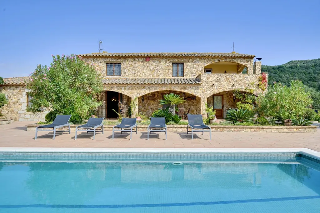 Bassein - Luxury Farmhouse with Pool in Calonge