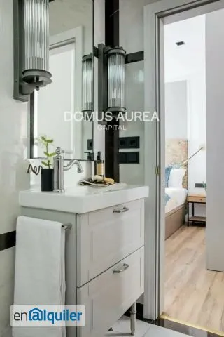 Salles de bain - Furnished Flat in Malasaña Centre