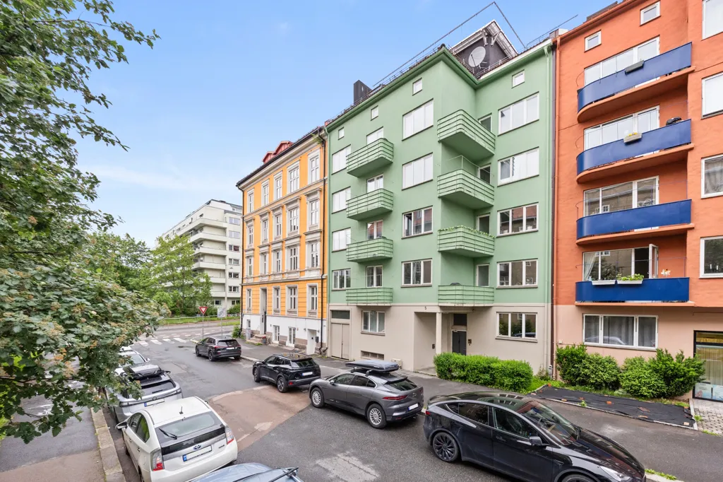 Välivaade - Modern Apartment with Balcony in Fagerborg