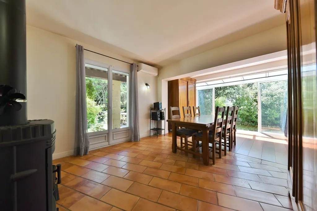Salle à manger - Villa Rénovée avec Piscine près d'Uzès