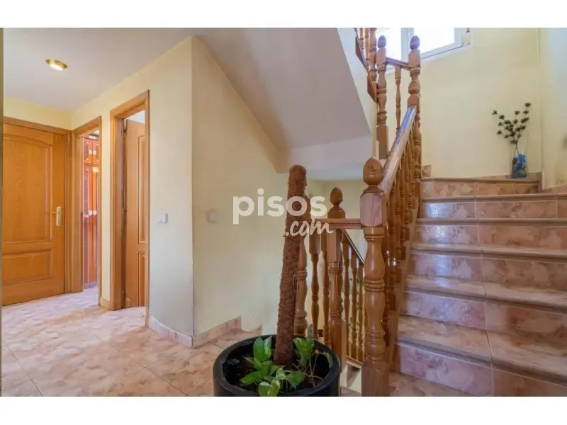 Stanze - Detached Chalet with Garden in Valdebebas