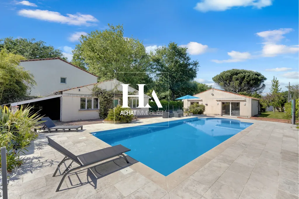 Piscina - Ground Floor House with Pool in Labastide Saint-Sernin