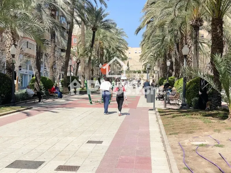 Apartment with Castle View in Alicante