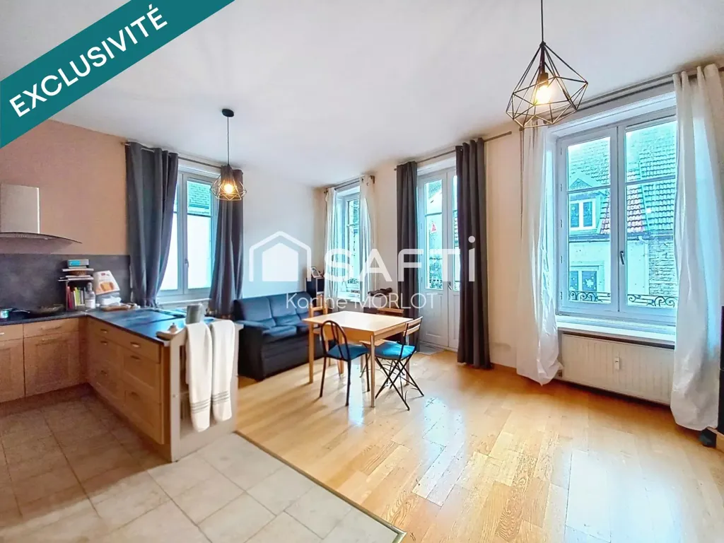 Salle à manger - Appartement Duplex avec Parking à Ornans