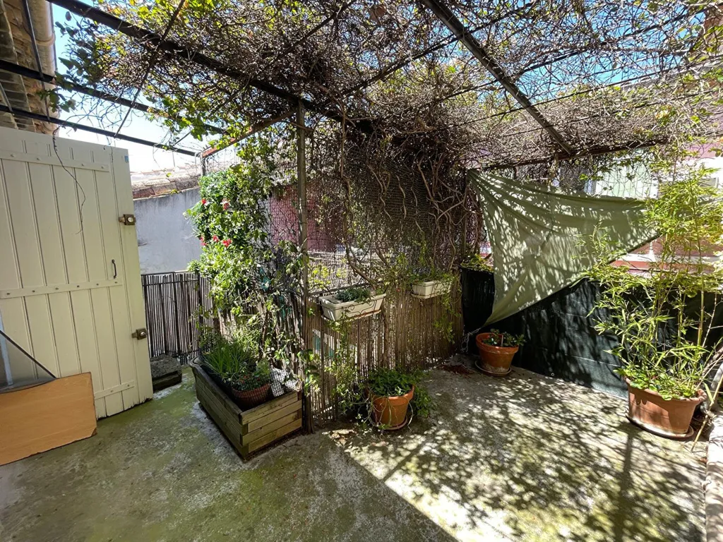 Jardin - Maison de Village avec Terrasse à Molleges