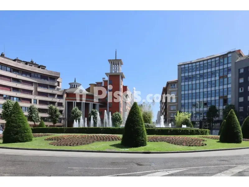 Spacious Flat with Garage in Oviedo Centre