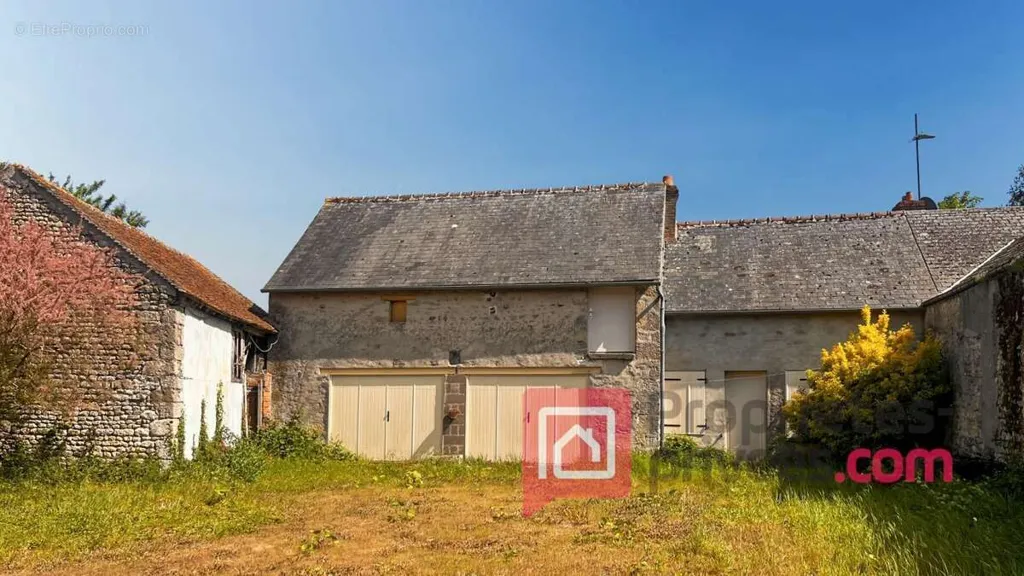 Giardino - Rural Property with Barns near Sermaises