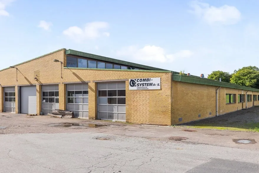 Extérieur - Former Production Property with Large Plot in Randers NØ
