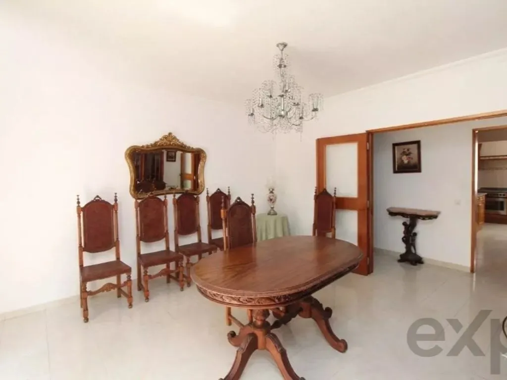 Söögituba - Duplex with Beach Access in Olhão