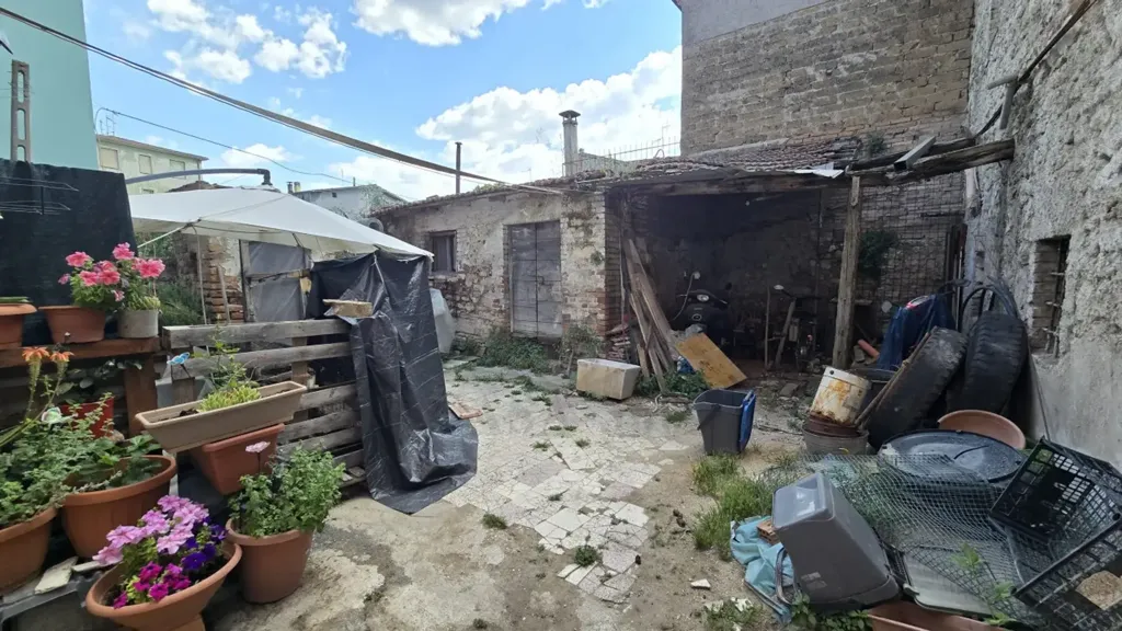 Aed - Independent House with Private Garden in Terni