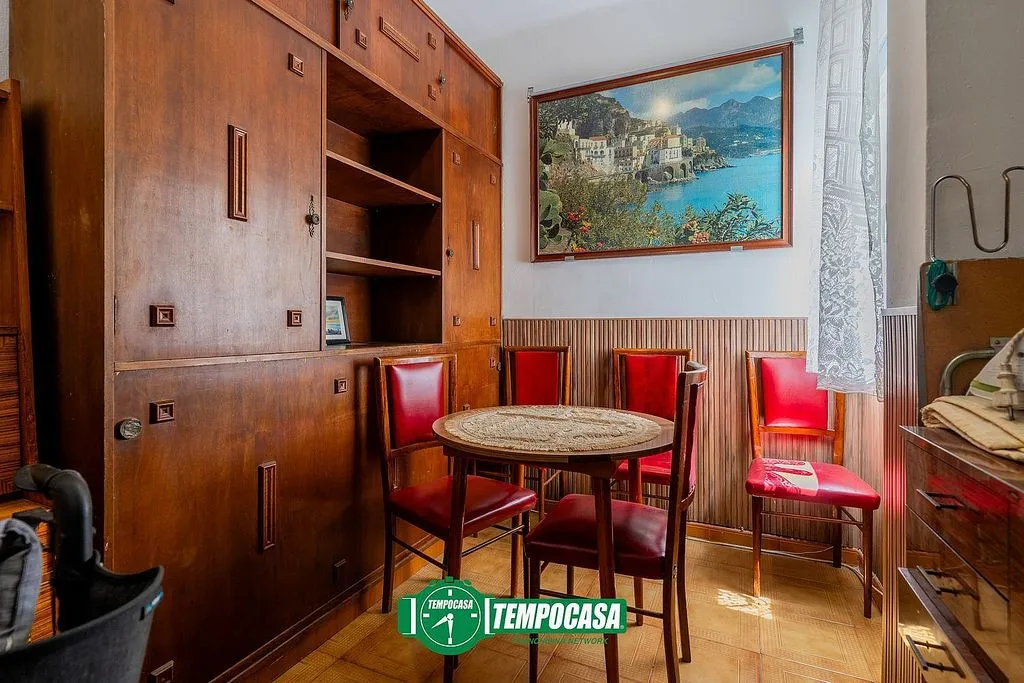 Söögituba - Apartment with Balcony in Ayora, Valencia