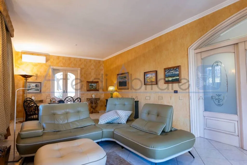 Elutuba - Luxury Villa with Private Garden in Oppeano