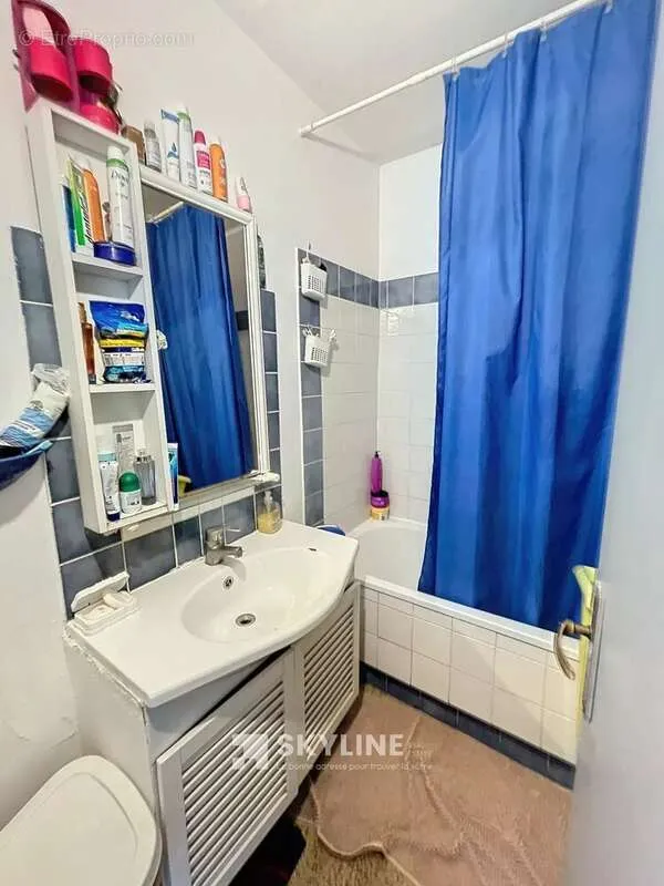 Vannitoad - Bright 4-Bed Flat with Cave in Marseille 14th