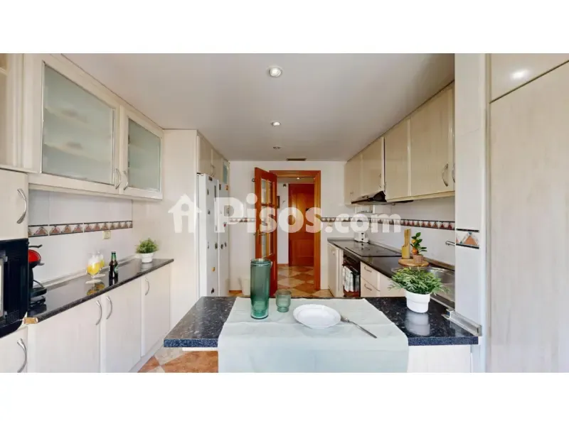 Cuisine - Bright Apartment with Balcony in Murcia