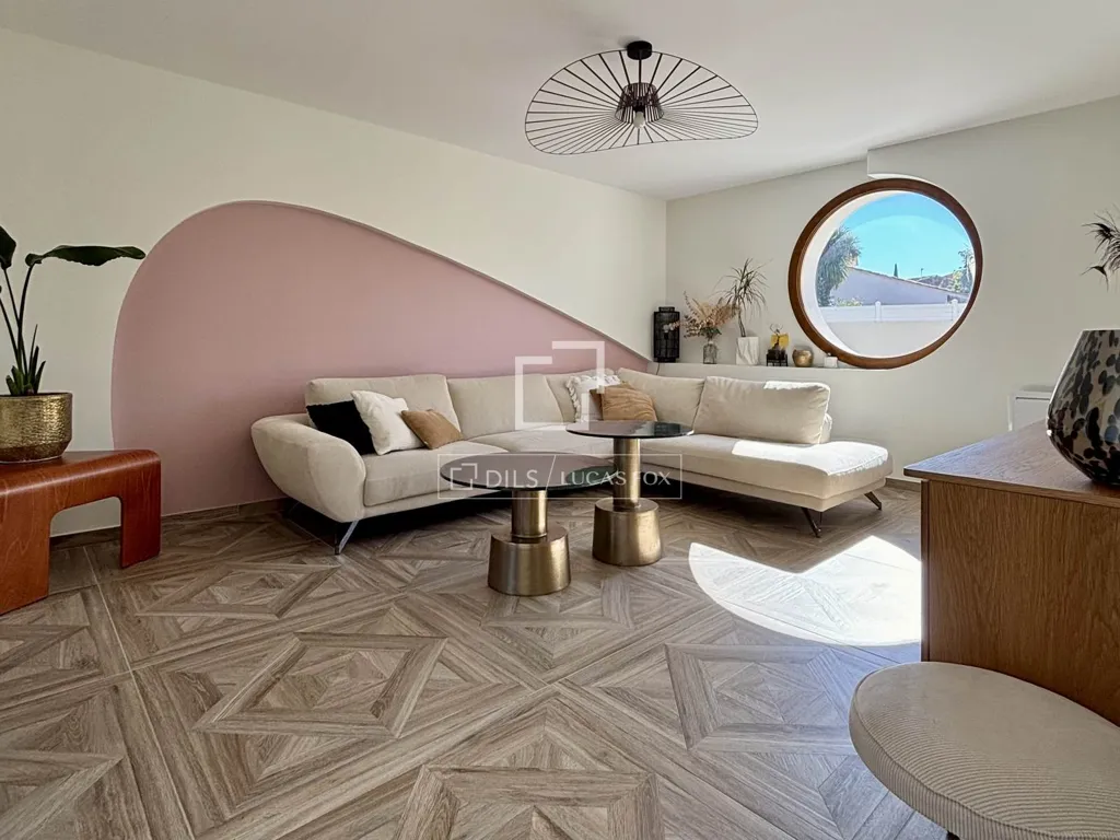 Séjour - Maison Moderne avec Piscine à Jacou