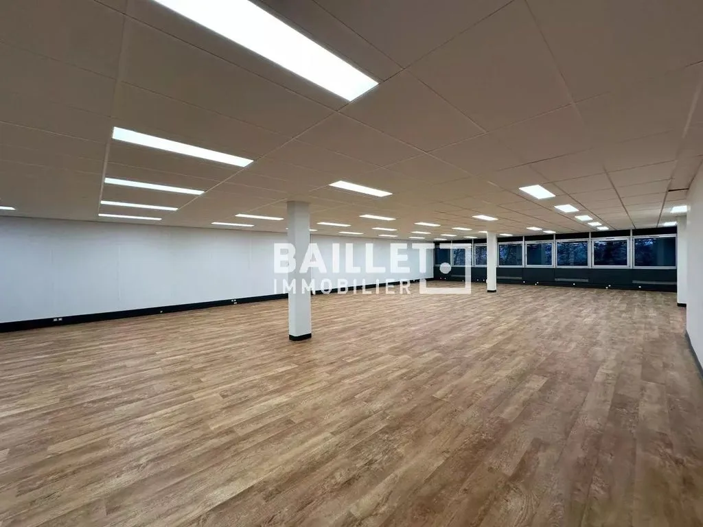 Toad - Office with Parking in Sophia Antipolis