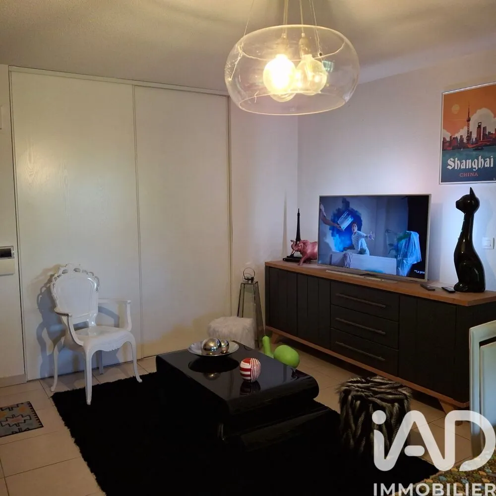 Séjour - Appartement avec Terrasse et Piscine à Montauban