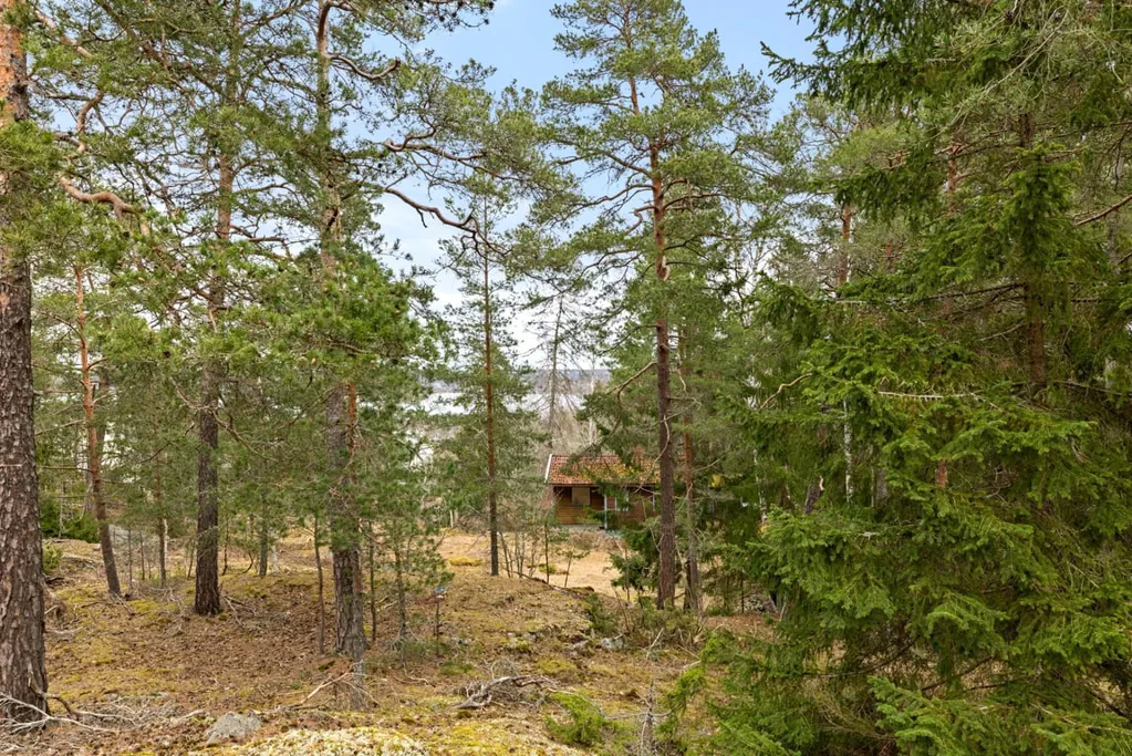 Jardin - Plot with Sea View in Tyresö Strand