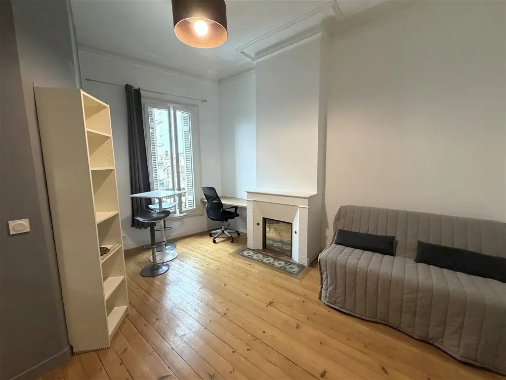 Séjour - Studio Meublé au Pied du Tram à Talence