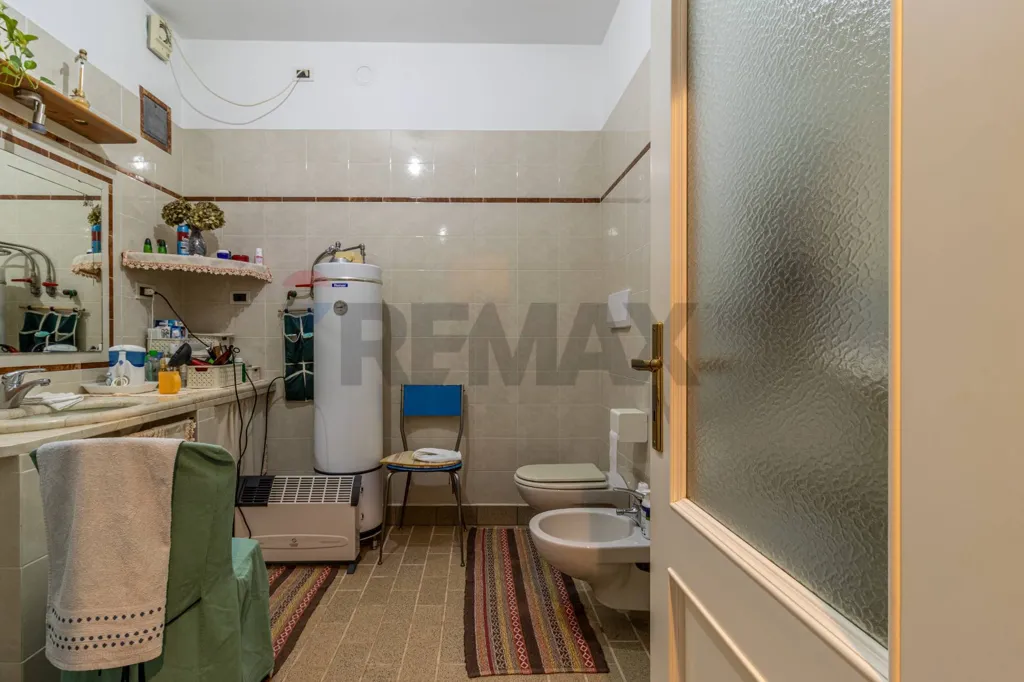 Bagni - Villa indipendente con parco privato a Magnano