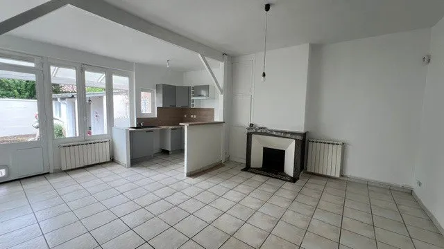 Elutuba - Echoppe with Garden and Garage in Talence