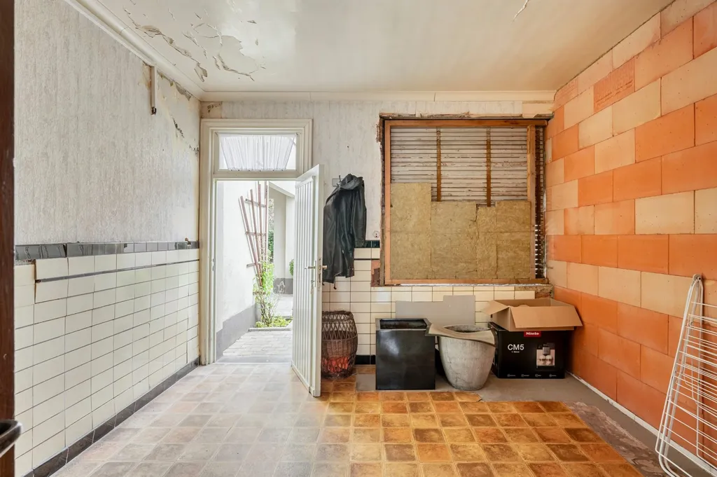 Maison à Renover avec Jardin à Putte